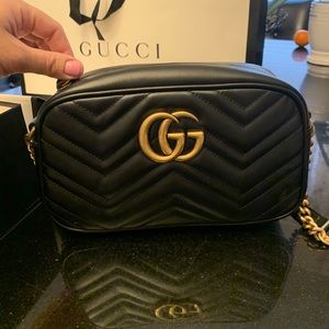 Gucci GG Marmont small matelassé shoulder bag